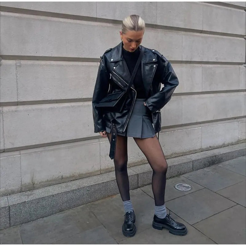 Jaqueta de couro preta feminina